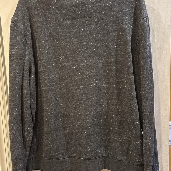 URBAN PIPELINE GREY SWEATSHIRT
HAS WHITE MARBLED DESIGN SIZE XL HOOD AND POCKET - Picture 6 of 7